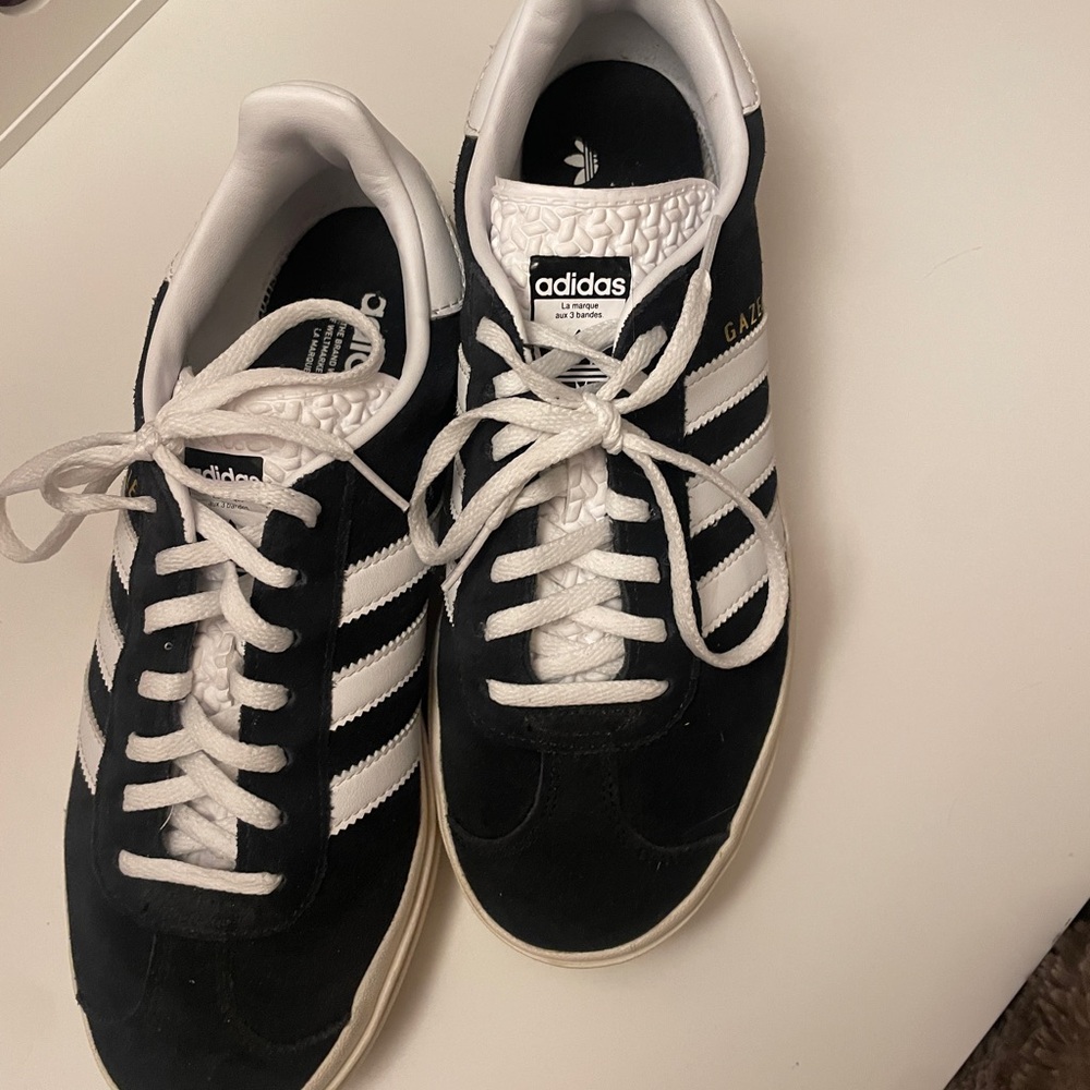 SOLD Adidas women’s platform Black and White Gazelle Sneakers